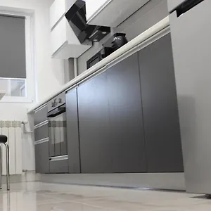 Luxury Center - Romana מלון דירות בוקרשט