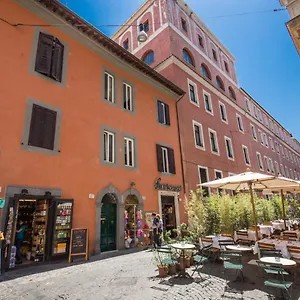 piccolo-trevi-suites.it-romehotels.com/