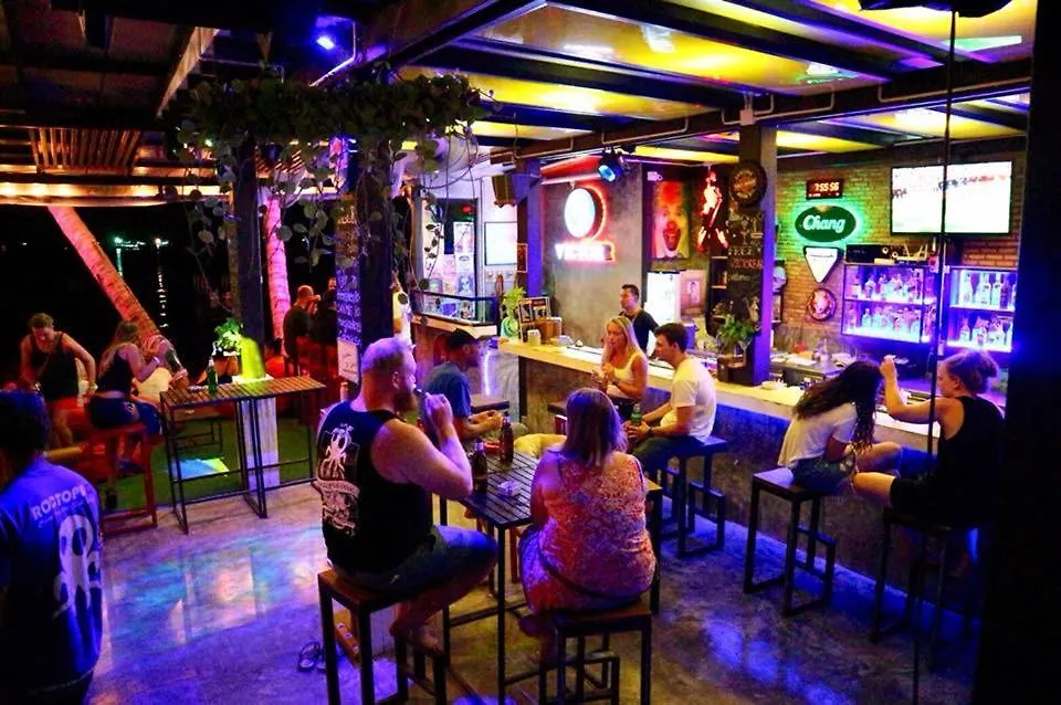 Wind Beach Resort Koh Tao 3*,