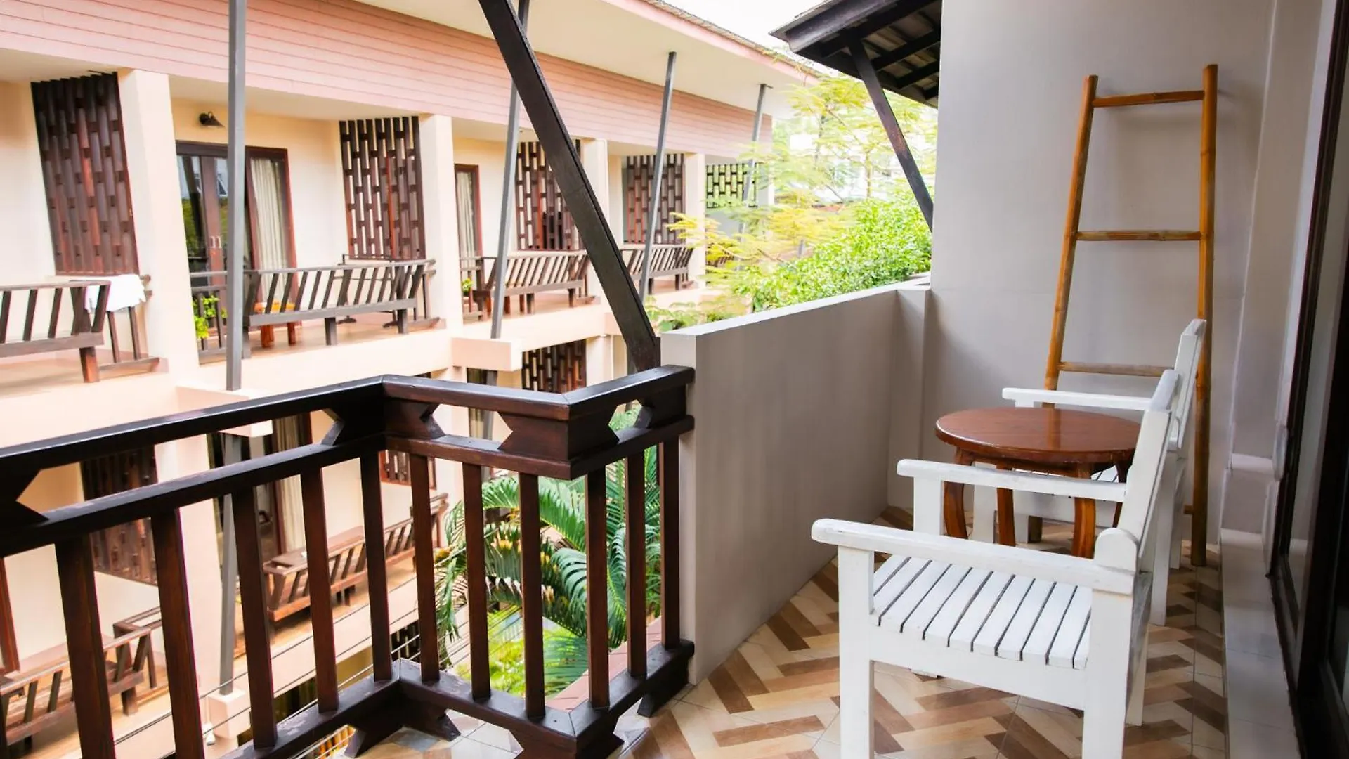 Wind Beach Resort Koh Tao